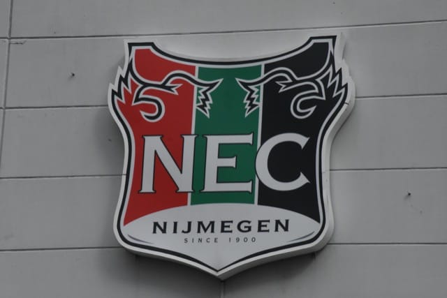 Keiharde dreun bij NEC: maandenlange revalidatie wacht voor belangrijke kracht